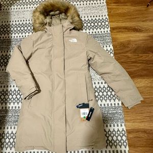 THE NORTH FACE WOMENS ARCTIC PARKA IN FLAX MEDIUM BNWT
